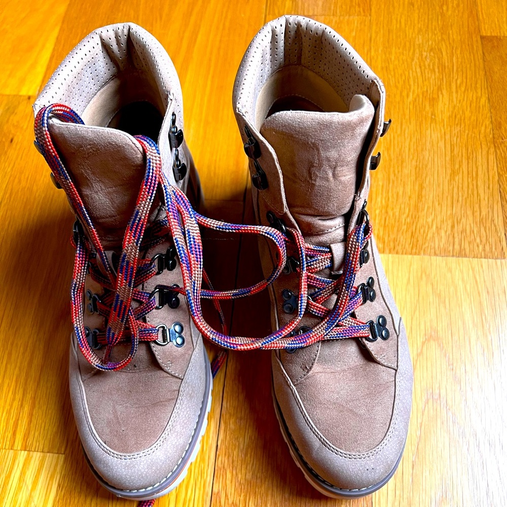 DSW boots, only worn once! Size 9